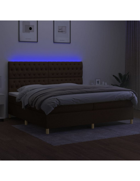 Letto a Molle Materasso e LED Marronescuro 200x200cm in Tessuto