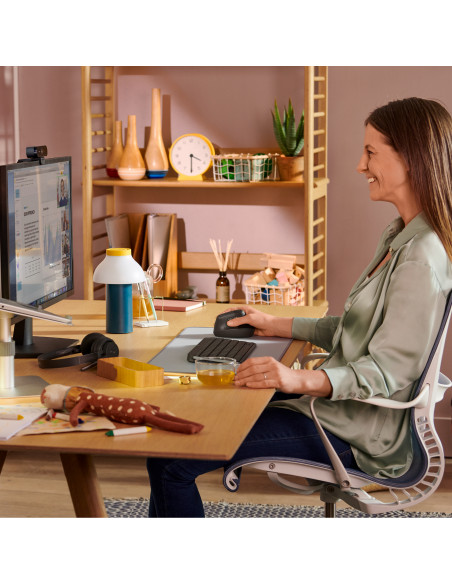 Logitech Lift Mouse Ergonomico Verticale, Senza Fili, Ricevitore Bluetooth o Logi Bolt USB, Clic Silenziosi, 4 Tasti, Compatibil