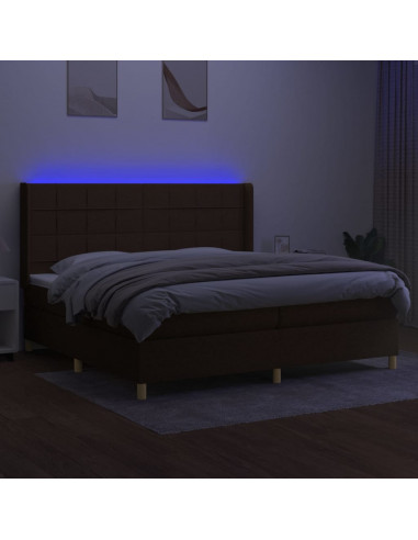 Letto a Molle Materasso e LED Marronescuro 200x200cm in Tessuto