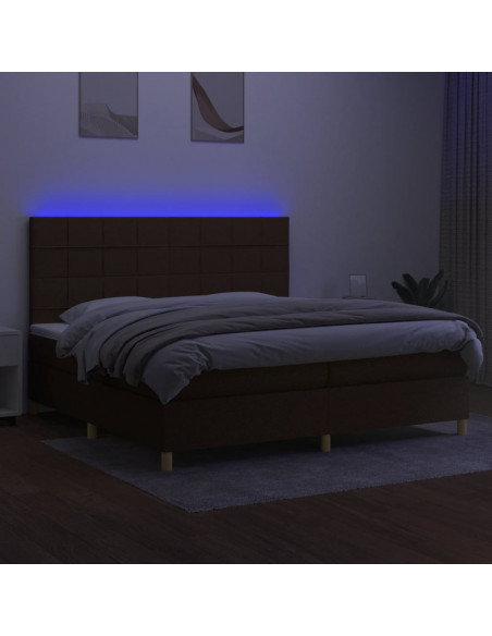 Letto a Molle Materasso e LED Marronescuro 200x200cm in Tessuto