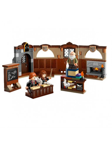 CAST. HOGWARTS LEZIONE INCANTESIMI