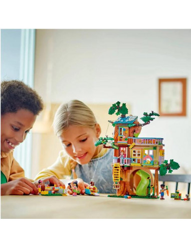 CASA SULL ALBERO DELL AMICIZIA