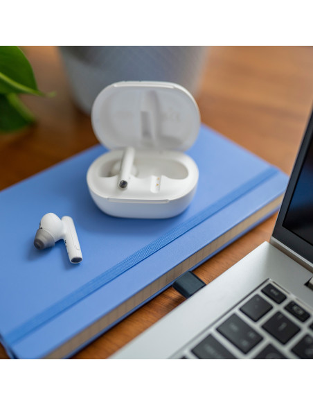 POLY Auricolari bianco sabbia Voyager Free 60 UC M + Adattatore BT700 USB-A + Custodia per ricarica di base