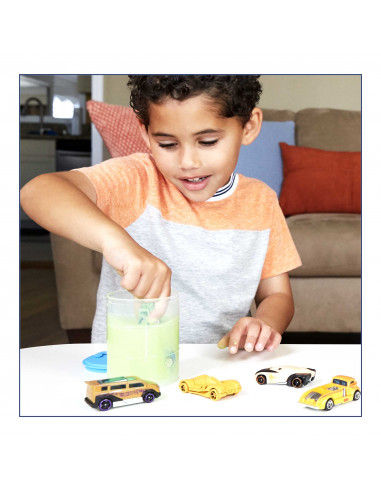 Hot Wheels Color Reveal GYP13 veicolo giocattolo