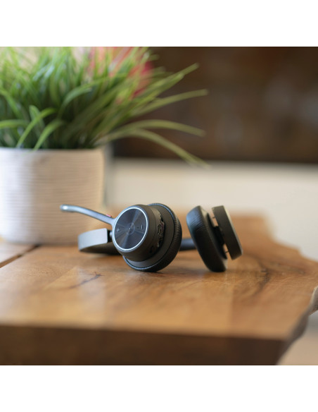 POLY Cuffie Voyager 4320 USB-C + dongle BT700