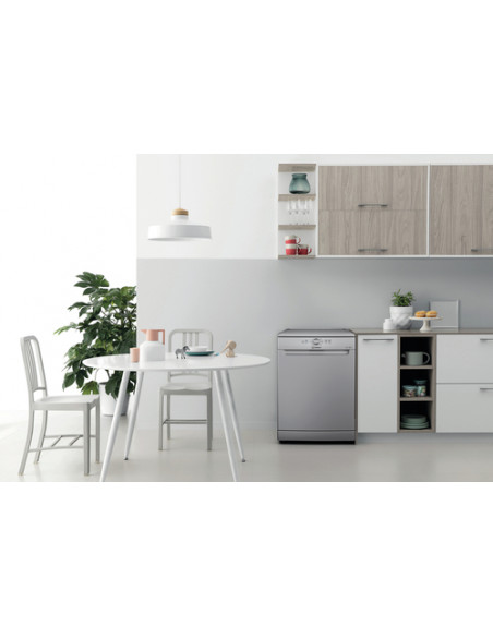 Indesit IN2FE14CNP80S Libera installazione 14 coperti E