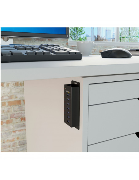 StarTech.com HUB USB 3.0 a 7 porte con case metallico - Perno e concentratore USB 3.0 desktop/montabile a parete