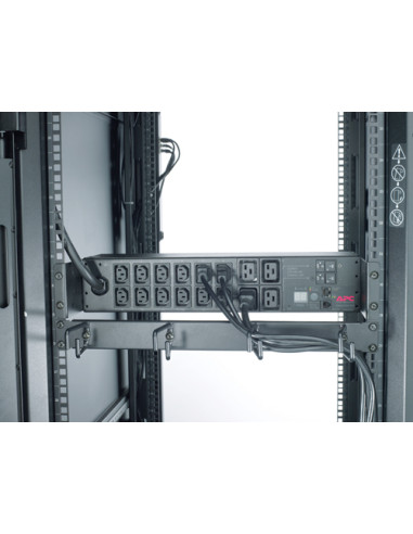 APC AP7822B unità di distribuzione dell'energia (PDU) 16 presa(e) AC 2U Nero