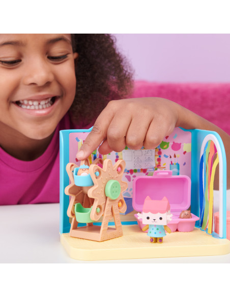 Gabby's Dollhouse , Stanza Baby Box Craft-a-riffic con il personaggio gatto Baby Scatola, accessori, mobili e scatole con sorpre