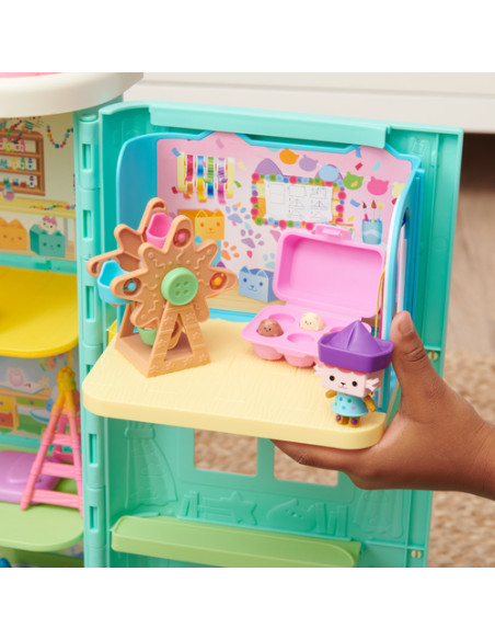 Gabby's Dollhouse , Stanza Baby Box Craft-a-riffic con il personaggio gatto Baby Scatola, accessori, mobili e scatole con sorpre