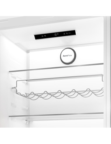 Beko BCNE400E40SN frigorifero con congelatore Da incasso 370 L E Bianco