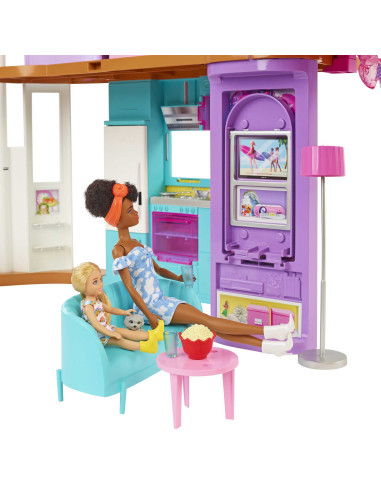 Barbie Casa di Malibu (106 cm) playset casa delle bambole con 2 piani, 6 stanze, ascensore altalena e più di 30 pezzi, Giocatto