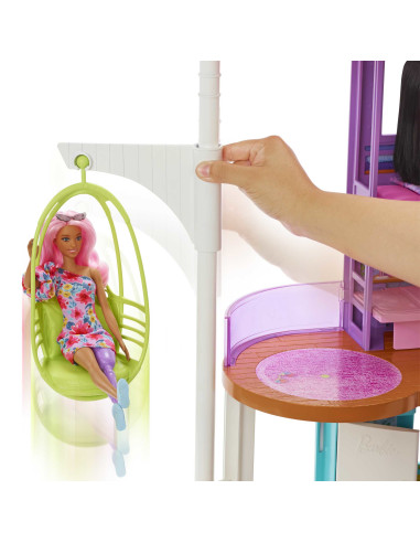 Barbie Casa di Malibu (106 cm) playset casa delle bambole con 2 piani, 6 stanze, ascensore altalena e più di 30 pezzi, Giocatto