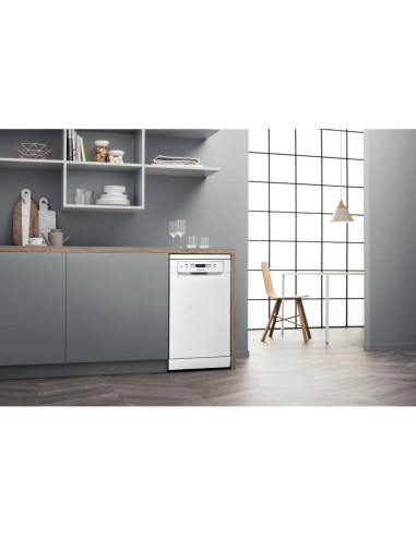 Hotpoint Ariston Lavastoviglie a libera installazione HSFC 3T127 C