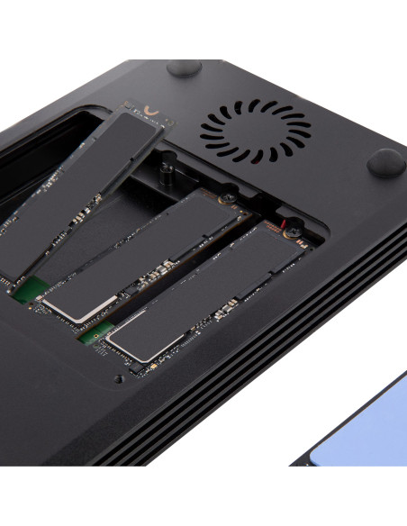 StarTech.com M2E4BTB3 contenitore di unità di archiviazione Box esterno SSD Nero M.2