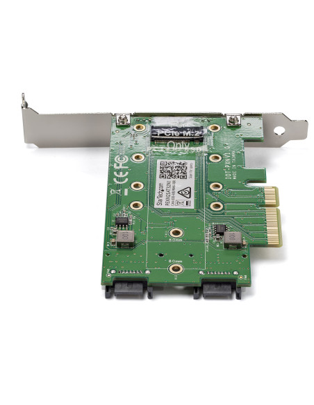StarTech.com Adattatore SSD M.2 NGFF a 3 porte - 1x M.2 PCIe ( NVMe) , 2x M.2 SATA III M.2 - PCIe 3.0