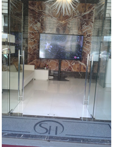 Chief PF1UB Supporti a parete per TV 190,5 cm (75") Pavimento Nero