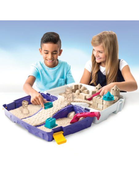 Kinetic Sand Valigetta Sempre con Te Sabbia cinetica 900gr Sabbia magica Sabbia colorata marrone 5 formine e 2 accessori Giocatt
