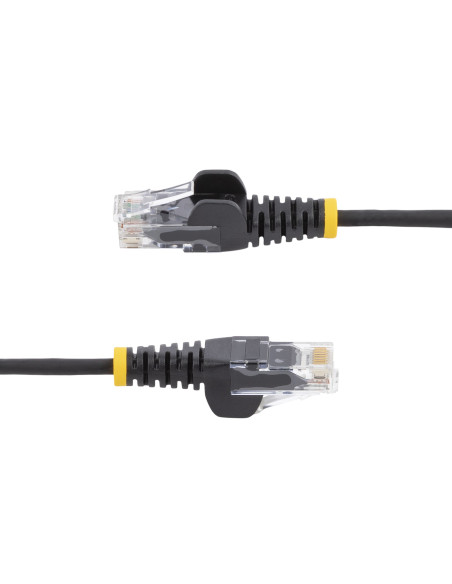 StarTech.com Cavo di Rete Ethernet Snagless CAT6 da 2,5m - Cavo Patch antigroviglio slim RJ45 - Nero