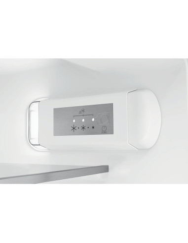 Hotpoint Ariston Frigorifero combinato ad incasso BDFS 2422