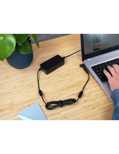 Trust Primo adattatore e invertitore Interno 70 W Nero