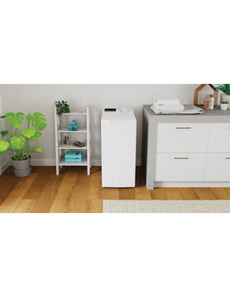 Indesit Turn&GO BTW B7231P IT lavatrice Caricamento dall'alto 7 kg 1200 Giri/min Bianco