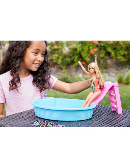 Barbie Piscina Con Bambola