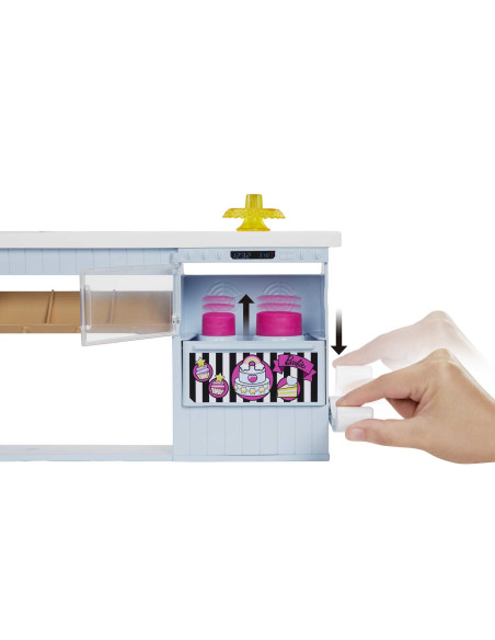 Barbie Pasticceria - Playset con Bambola e Postazione da Pasticceria - Bambola da 30 cm - Oltre 20 Accessori per Dolci - Regalo 