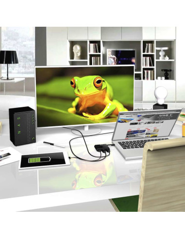 CLUB3D USB Type-C to HDMI™ 2.0 + USB 2.0 + USB Type-C Charging Mini Dock