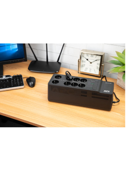 APC Back-UPS 650VA 230V 1 USB charging port - (Offline-) USV gruppo di continuità (UPS) Standby (Offline) 0,65 kVA 400 W 8 pres