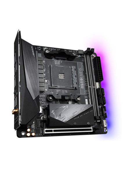 GIGABYTE B550I AORUS PRO AX Scheda madre - CPU AMD Ryzen 5000, VRM a 8 fasi, fino a 5300 MHz DDR4, 1xPCIe 4.0 + 1xPCIe 3.0 M.2, 