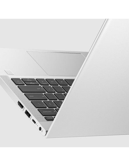 HP EliteBook 630 G10 Intel® Core™ i5 i5-1335U Computer portatile 33,8 cm (13.3") Full HD 8 GB DDR4-SDRAM 256 GB SSD Wi-Fi 6E 