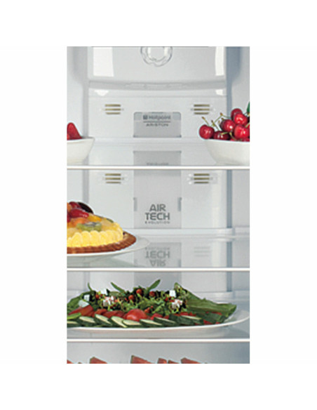 Hotpoint Ariston Total No Frost Frigorifero combinato HAT70 832 X