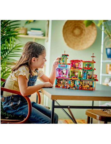 LA MAGICA CASA DEI MADRIGAL