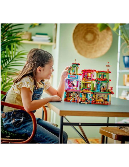 LA MAGICA CASA DEI MADRIGAL