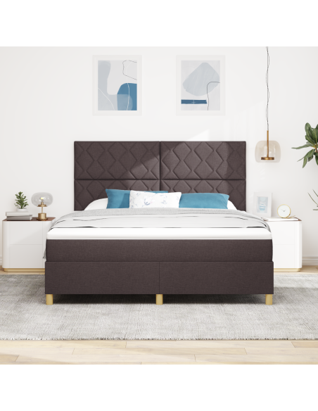 Letto con box spring con materasso & LED Marrone Scuro 180x200 cm Tessuto