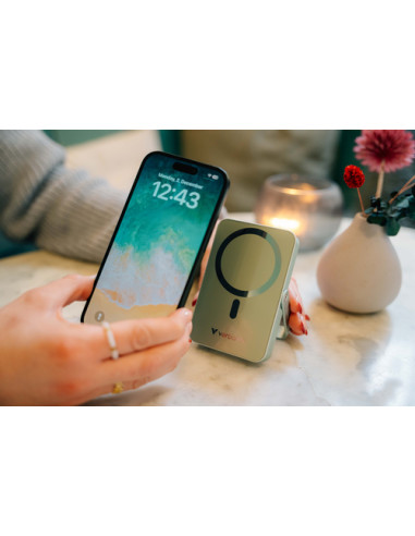 Verbatim Charge 'n' Go Magnetic Wireless Polimeri di litio (LiPo) 10000 mAh Carica wireless Verde