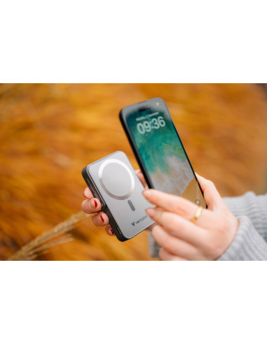 Verbatim Charge 'n' Go Magnetic Wireless Polimeri di litio (LiPo) 10000 mAh Carica wireless Blu