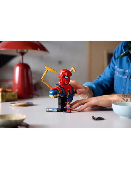 BUSTO DI IRON SPIDER-MAN