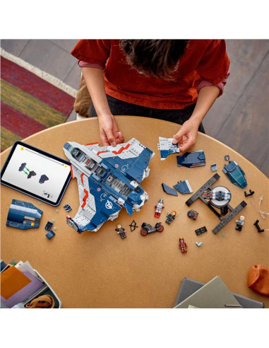 BUSTO DI IRON SPIDER-MAN