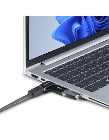 StarTech.com Adattatore USB-C a USB-A ad angolo retto, USB 5Gbps, adattatore compatto USB-C maschio a USB-A femmina, alloggiamen