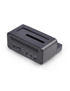 StarTech.com Duplicatore di Unità da M.2 NVMe a 2.5/3.5 SATA, Clonatore Autonomo Bidirezionale a Doppio Slot SSD da NVMe a SATA 2