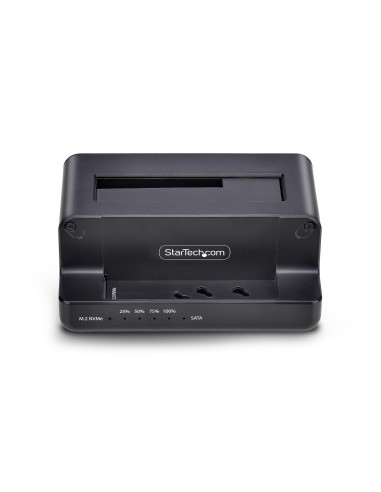 StarTech.com Duplicatore di Unità da M.2 NVMe a 2.5/3.5 SATA, Clonatore Autonomo Bidirezionale a Doppio Slot SSD da NVMe a SATA