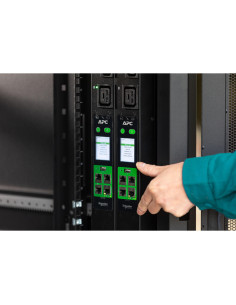 APC EPDU2016M unità di distribuzione dell'energia (PDU) 8 presa(e) AC 1U Nero 2