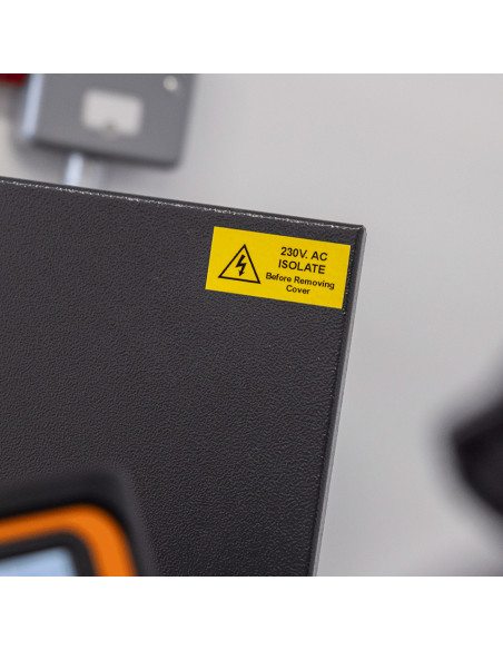 Brother PT-E310BTVP stampante per etichette (CD) Trasferimento termico 180 x 180 DPI 20 mm/s Con cavo e senza cavo HSE/TZe Bluet