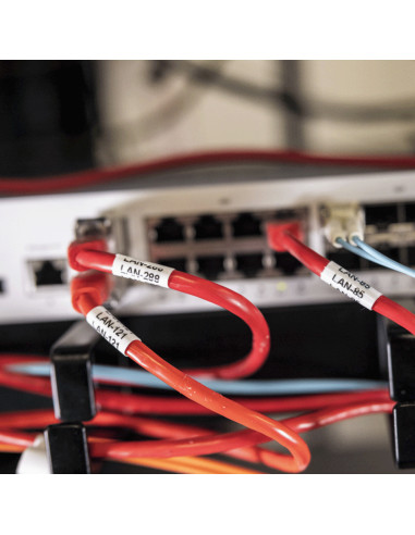 Brother PT-E310BTVP stampante per etichette (CD) Trasferimento termico 180 x 180 DPI 20 mm/s Con cavo e senza cavo HSE/TZe Bluet