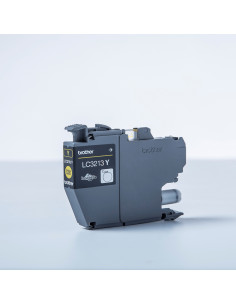 Brother LC3213Y cartuccia d'inchiostro 1 pz Originale Resa elevata (XL) Giallo 2