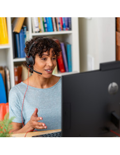 HP Poly Cuffie stereo Poly Blackwire 5220 con connettore USB-C + spina da 3,5 mm + adattatore USB-C/A 2