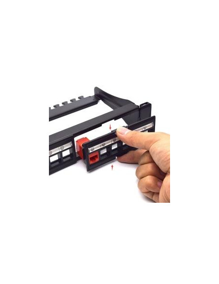 PANN.1U PER 24 RJ45U KEYSTONE NERO