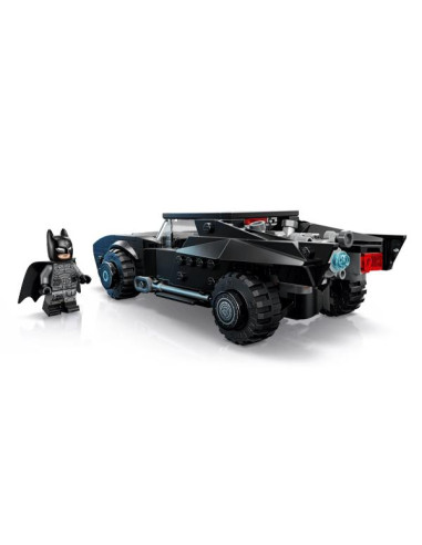 BATMOBILE  DI BATMAN